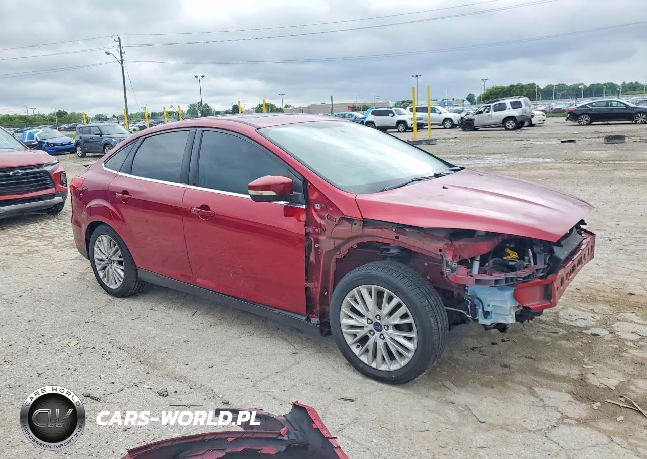 2017 Ford Focus Titanium VIN:1FADP3J21HL295074 - 4