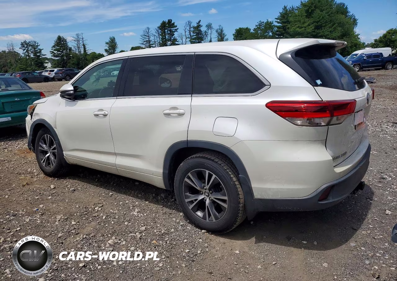 2017 Toyota Highlander Le VIN:5TDBZRFH8HS459267 - 2