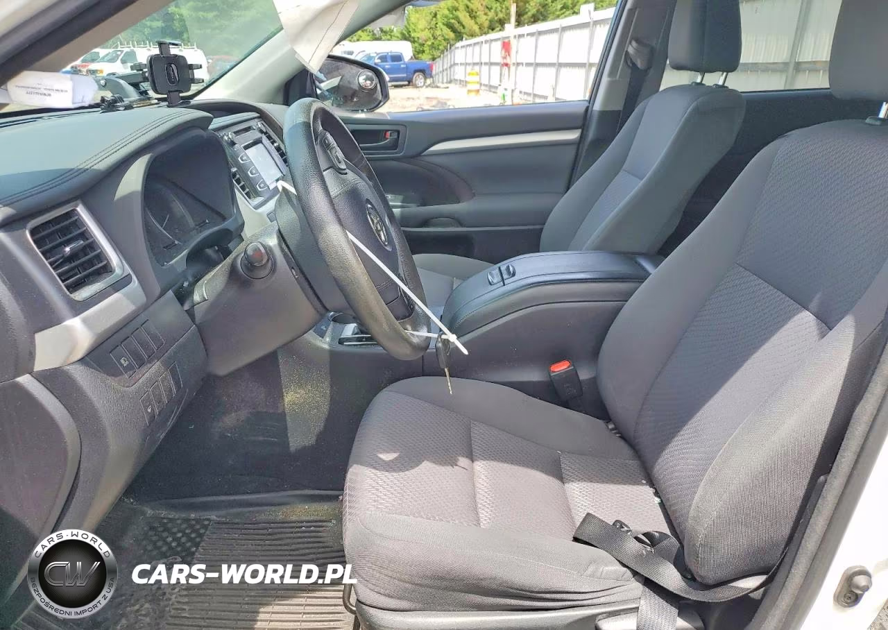 2017 Toyota Highlander Le VIN:5TDBZRFH8HS459267 - 7