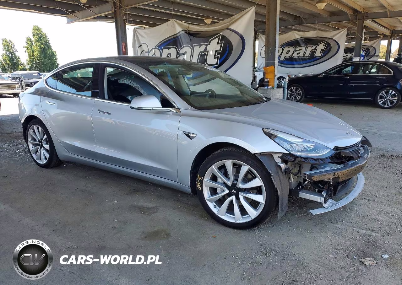 2018 Tesla Model 3 VIN:5YJ3E1EB7JF069253 - 4