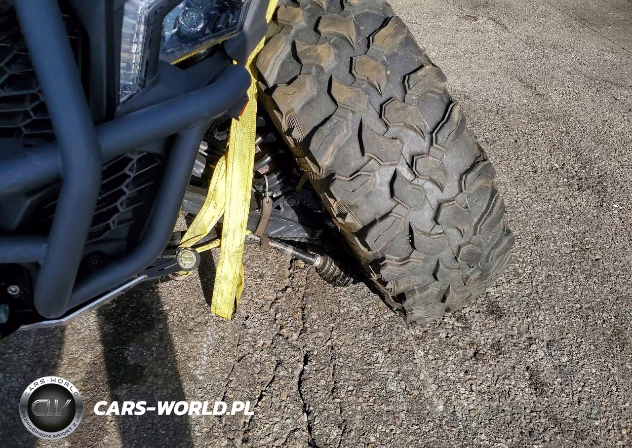 2023 Can-Am Maverick X3 Utility Vehicle VIN:3JBVNAV29PE002194 - 10