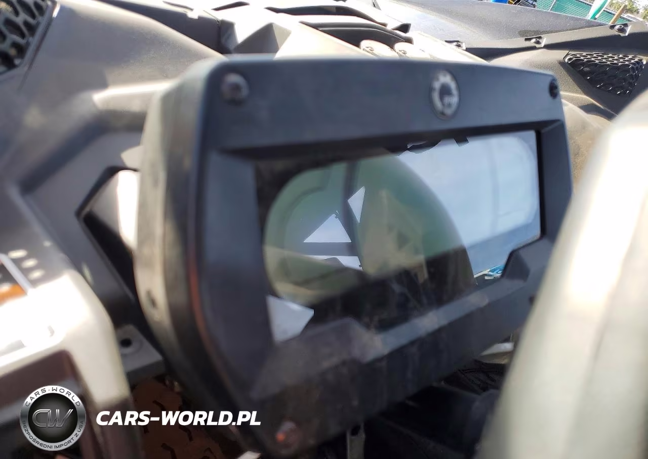 2023 Can-Am Maverick X3 Utility Vehicle VIN:3JBVNAV29PE002194 - 8