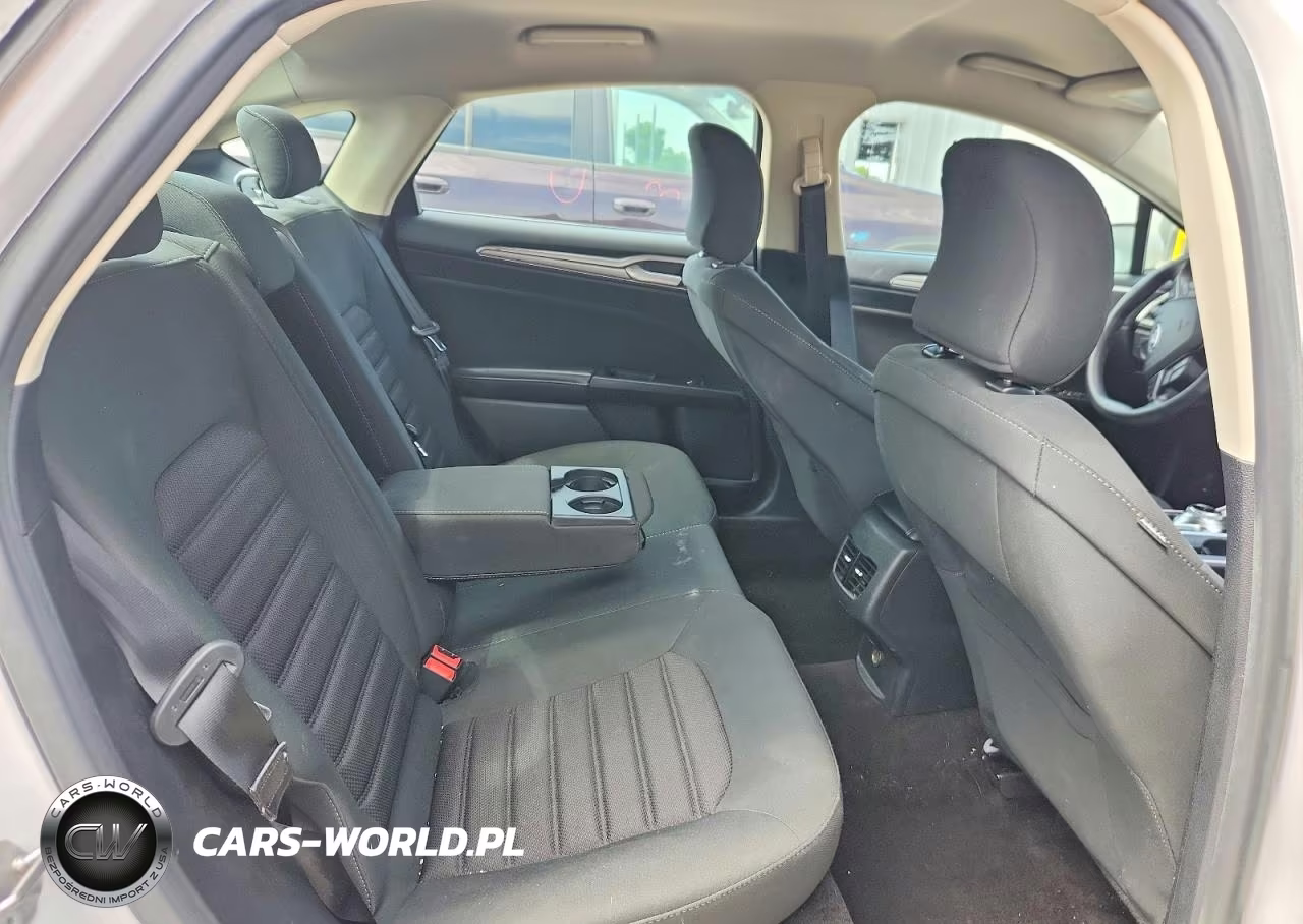 2017 Ford Fusion Se VIN:3FA6P0H70HR192819 - 10