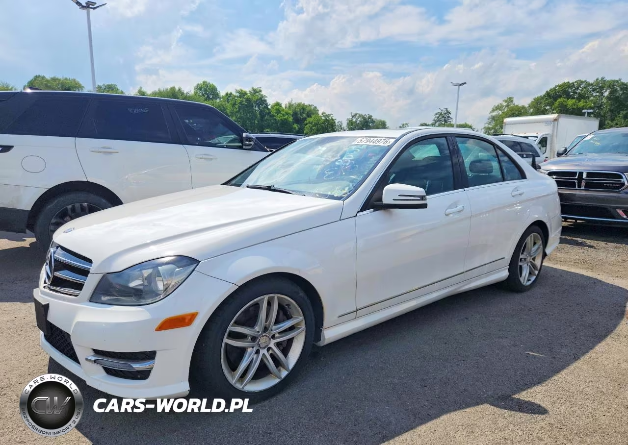 2014 Mercedes-Benz C 300 4Matic – zdjęcie 1 z 12