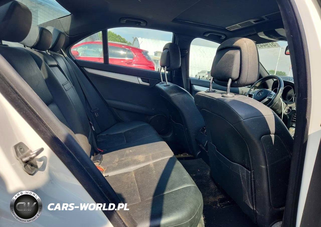 2014 Mercedes-Benz C 300 4Matic VIN:WDDGF8AB5EA932245 - 10