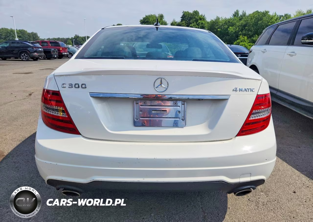 2014 Mercedes-Benz C 300 4Matic VIN:WDDGF8AB5EA932245 - 6