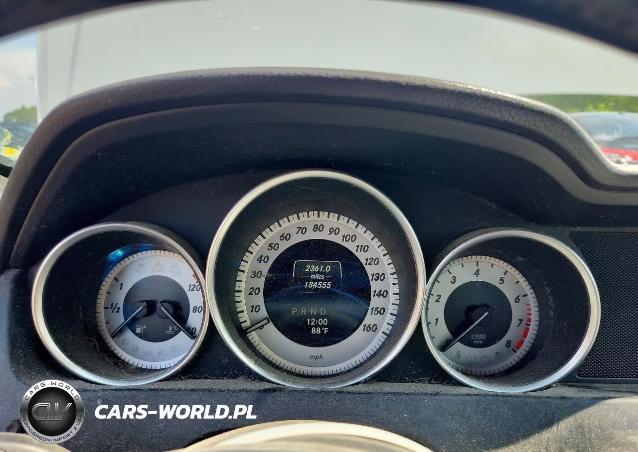 2014 Mercedes-Benz C 300 4Matic VIN:WDDGF8AB5EA932245 - 9