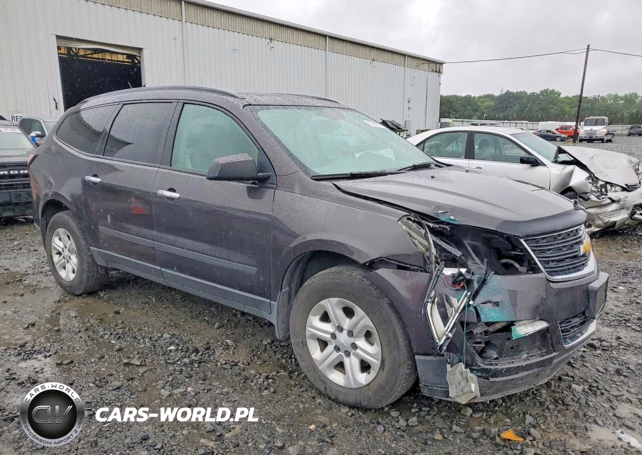 2015 Chevrolet Traverse Ls VIN:1GNKVFKD6FJ113376 - 4