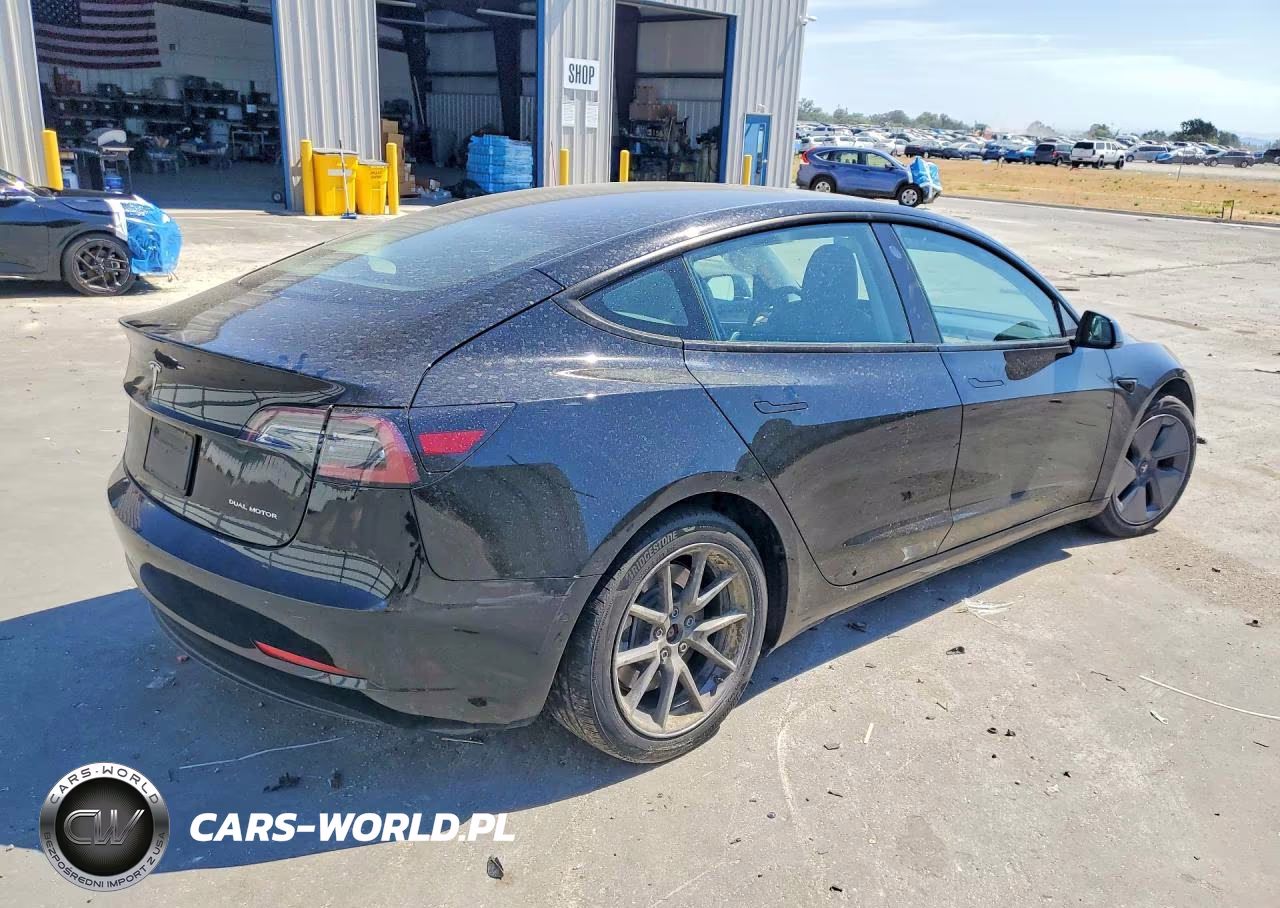 2022 Tesla Model 3 VIN:5YJ3E1EB7NF239679 - 3
