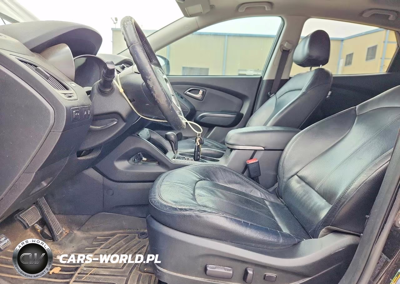 2011 Hyundai Tucson Limited VIN:KM8JU3AC8BU229701 - 7