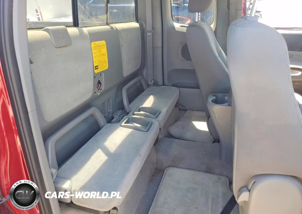 2005 Toyota Tacoma Access Cab VIN:5TEUU42N25Z112120 - 10