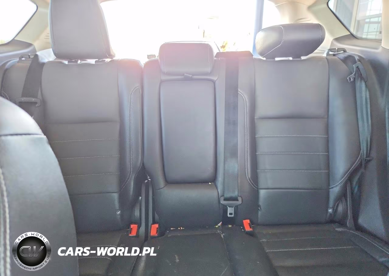 2016 Ford C-Max Sel VIN:1FADP5BU6GL116778 - 10