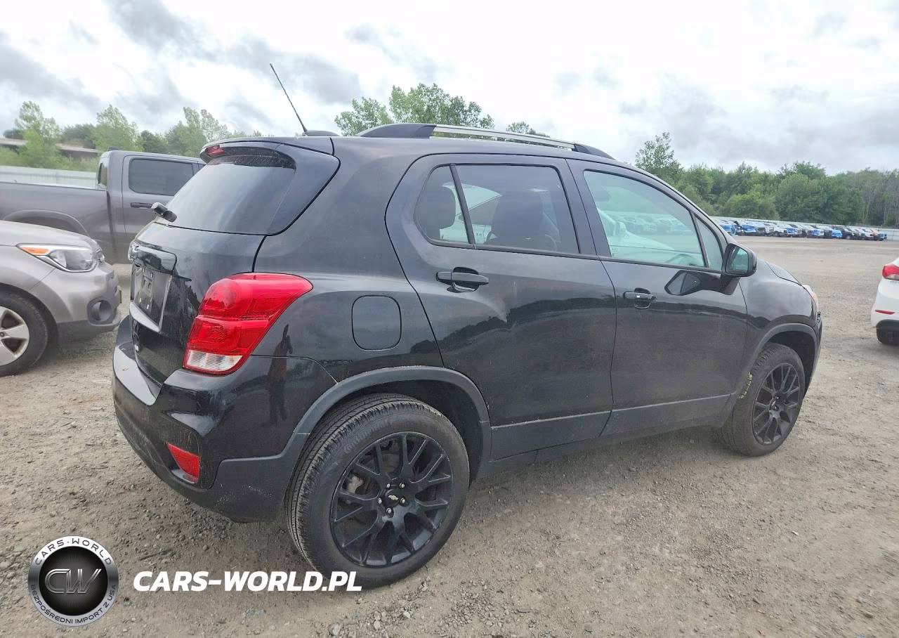 2022 Chevrolet Trax 1Lt VIN:KL7CJPSM2NB538193 - 3