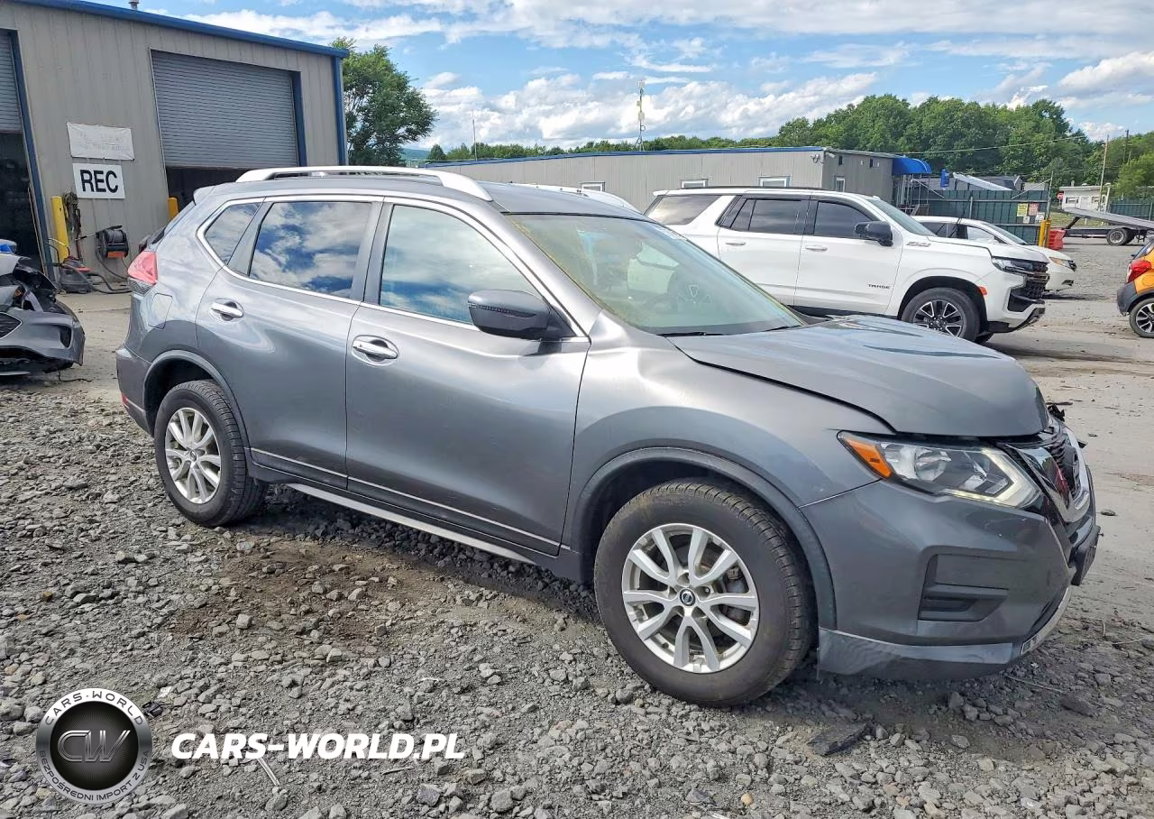 2017 Nissan Rogue Sv VIN:KNMAT2MV9HP569378 - 4