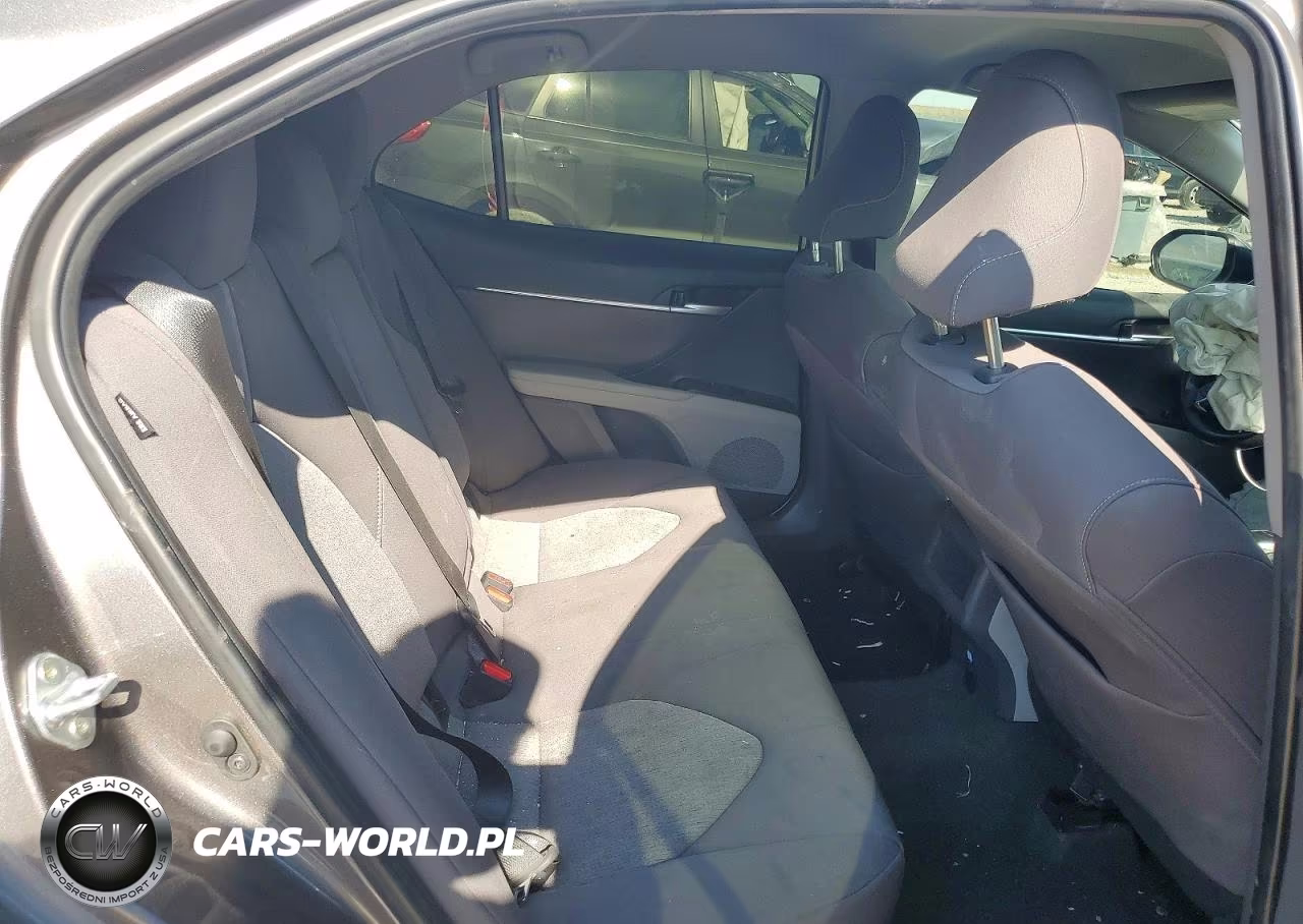 2024 Toyota Camry Le VIN:4T1C11AK5RU880405 - 10