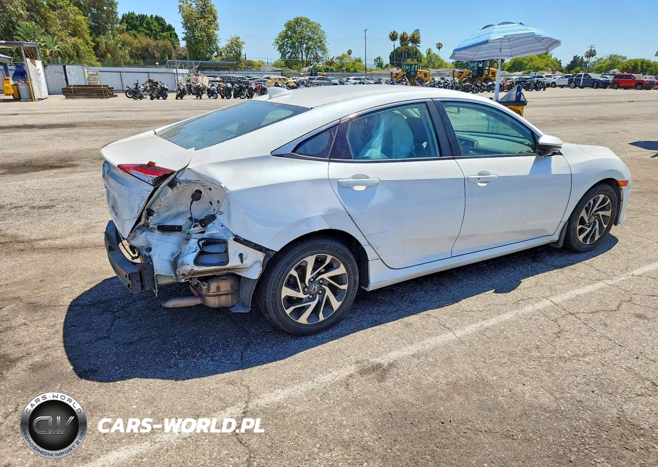2017 Honda Civic Ex VIN:19XFC2F7XHE226180 - 3