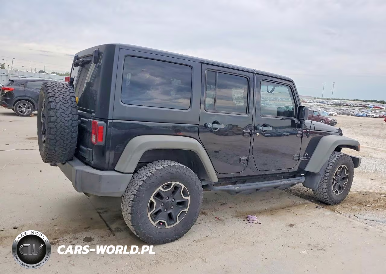 2012 Jeep Wrangler Unlimited Sport VIN:1C4BJWDG7CL100616 - 3