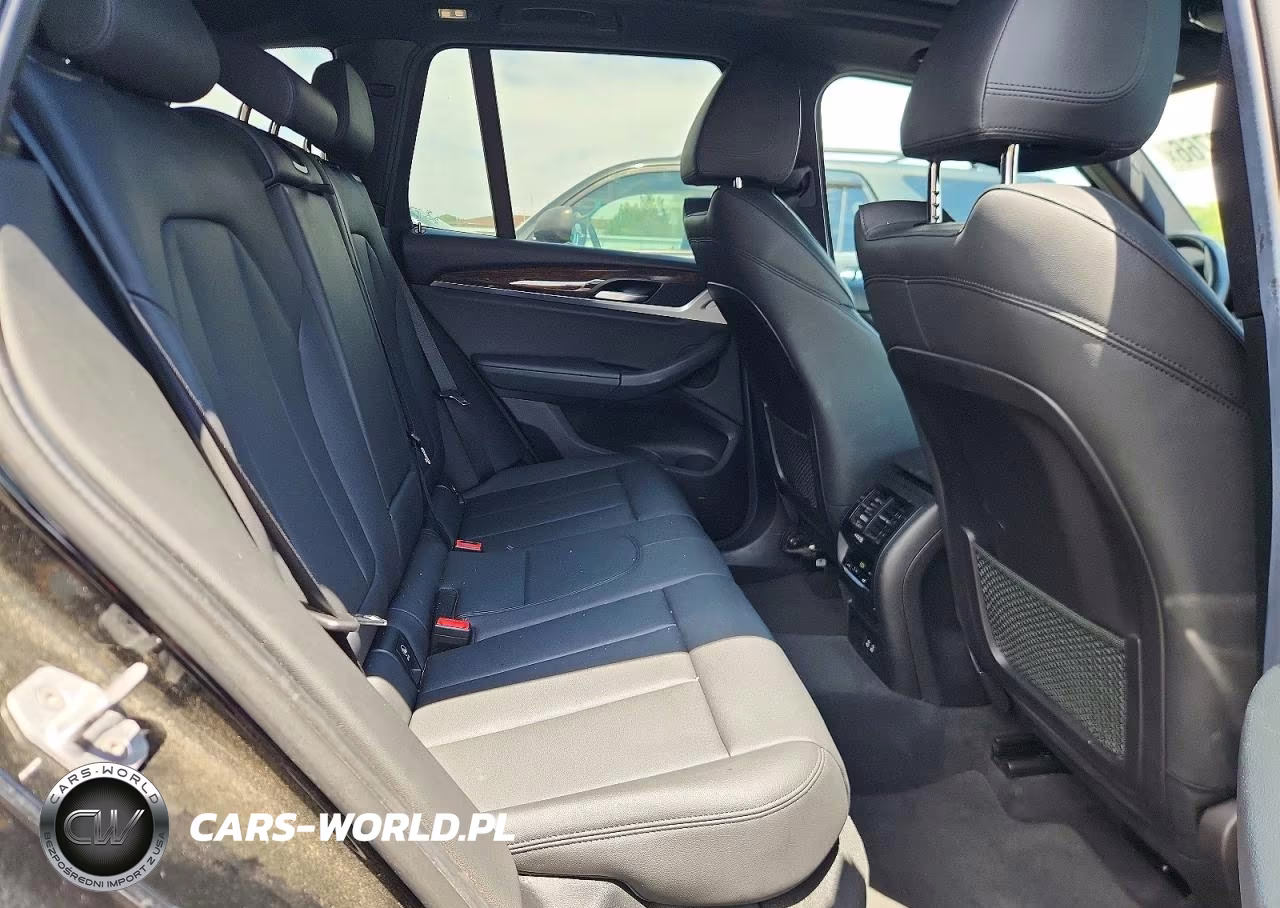 2020 BMW X3 xDrive30I VIN:5UXTY5C02LLT31940 - 11