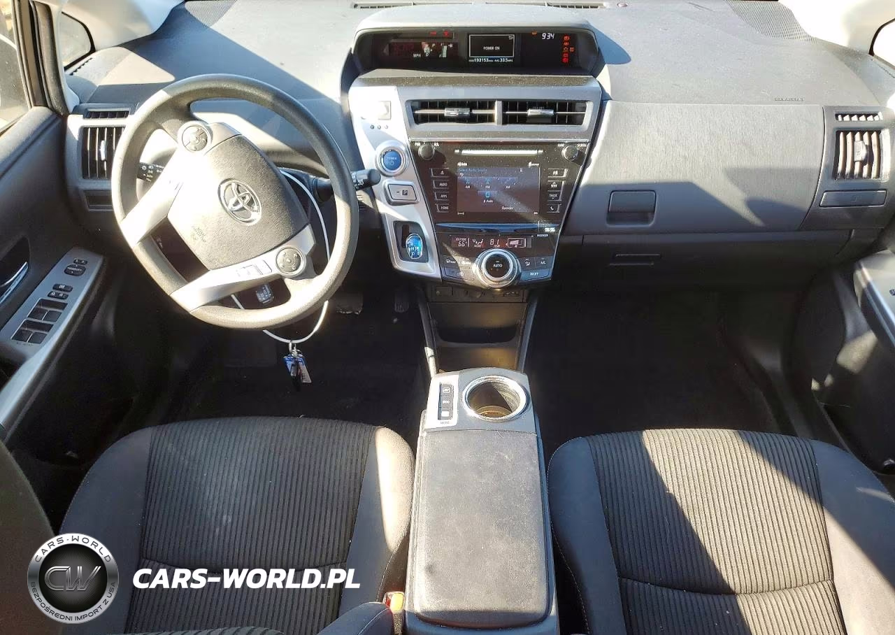 2017 Toyota Prius V Three VIN:JTDZN3EUXHJ070018 - 8