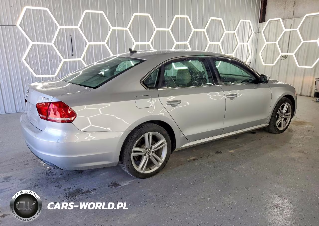 2014 Volkswagen Passat Se VIN:1VWBN7A34EC024462 - 3