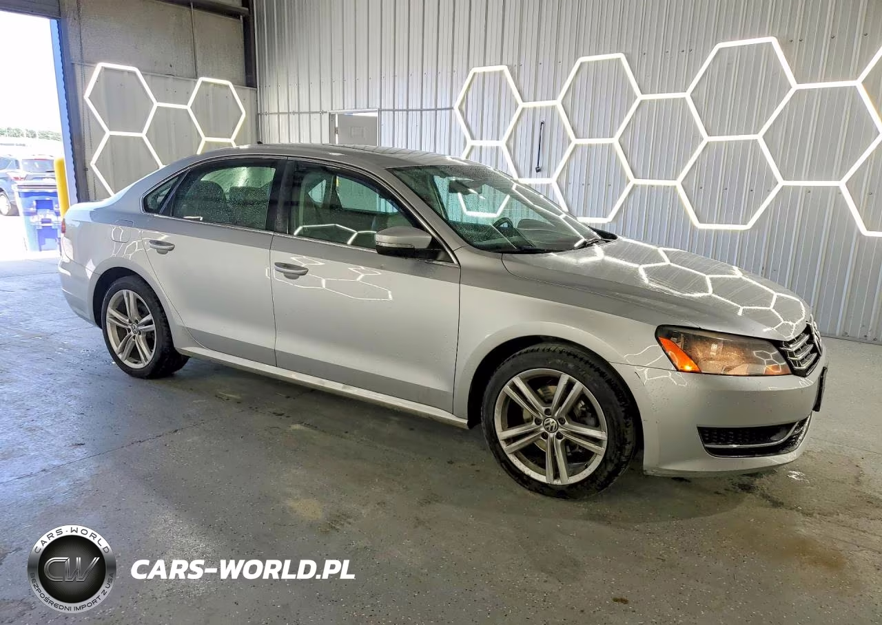 2014 Volkswagen Passat Se VIN:1VWBN7A34EC024462 - 4
