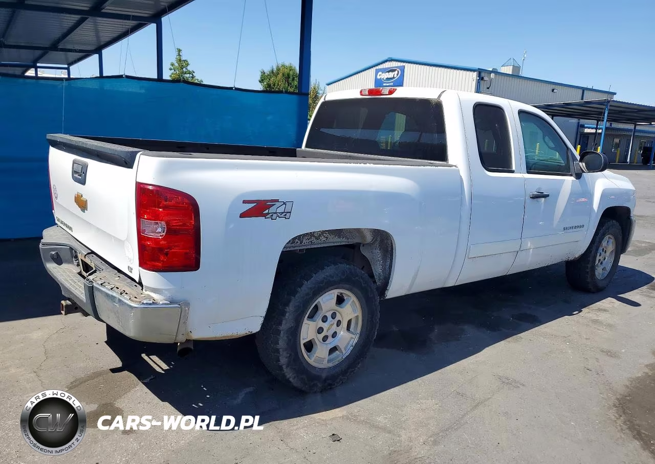 2013 Chevrolet Silverado K1500 Lt VIN:1GCRKSE73DZ127443 - 3