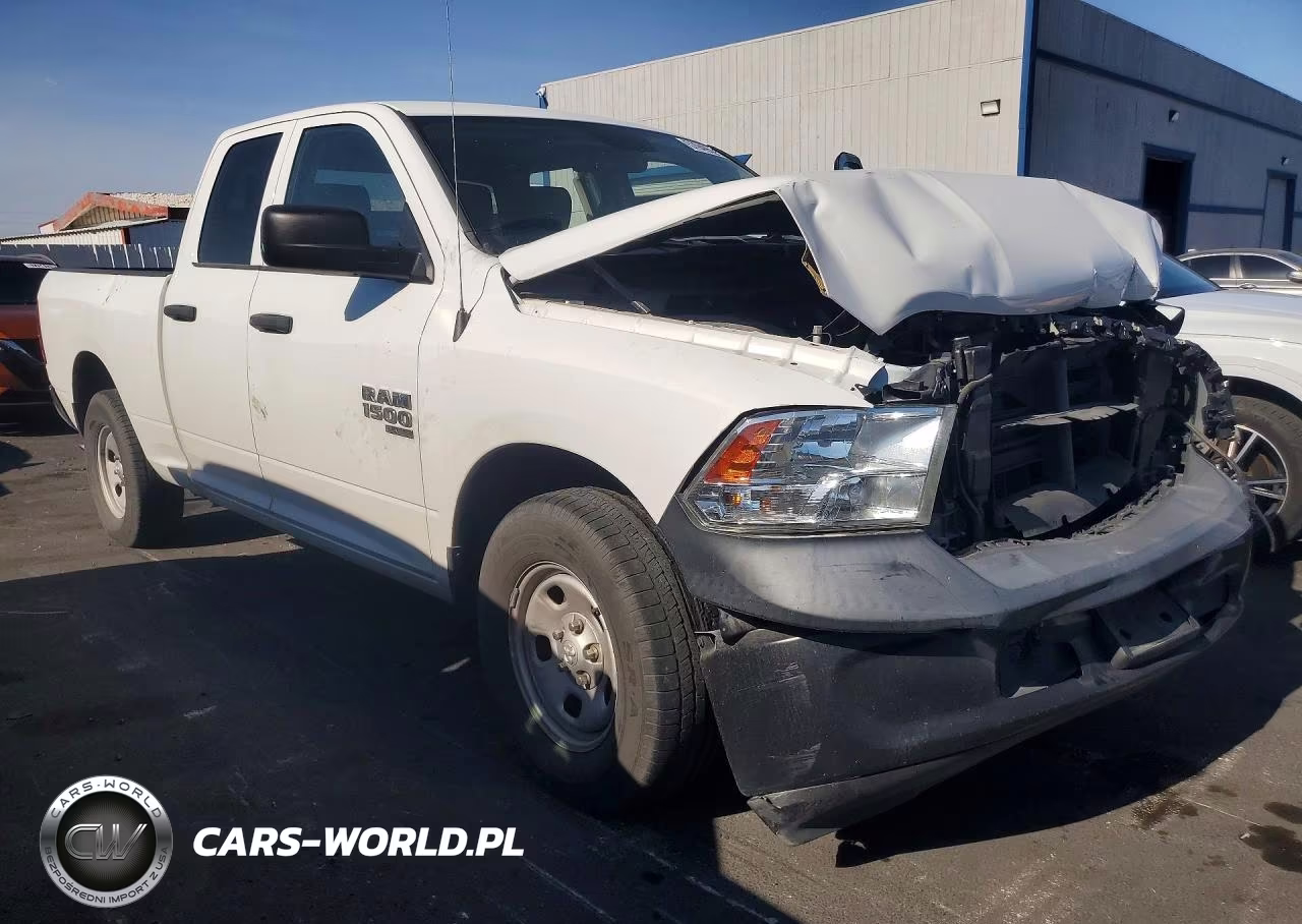 2019 Ram 1500 Classic Tradesman VIN:1C6RR6FG2KS678686 - 4
