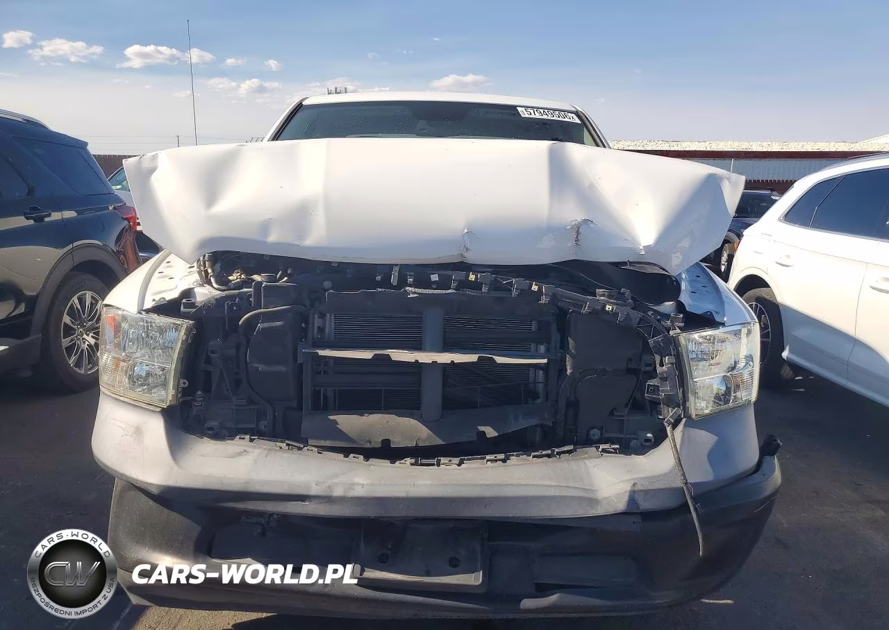 2019 Ram 1500 Classic Tradesman VIN:1C6RR6FG2KS678686 - 5