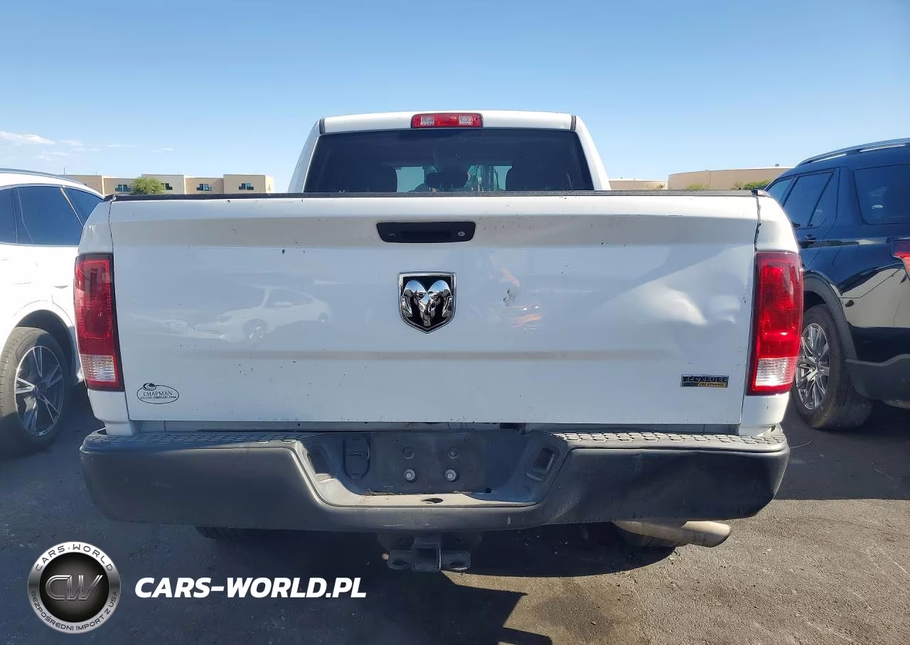 2019 Ram 1500 Classic Tradesman VIN:1C6RR6FG2KS678686 - 6