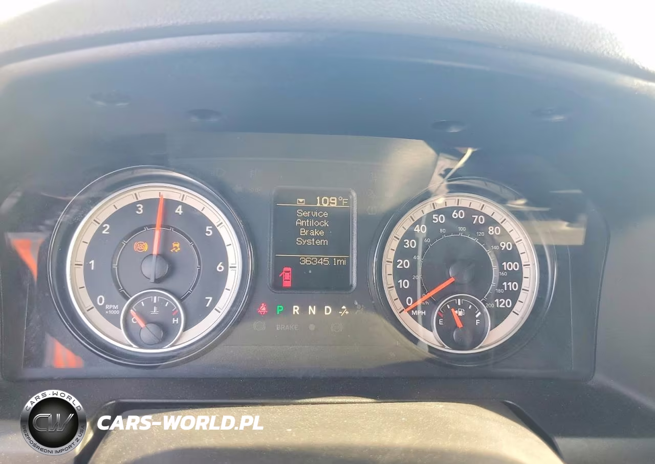 2019 Ram 1500 Classic Tradesman VIN:1C6RR6FG2KS678686 - 9