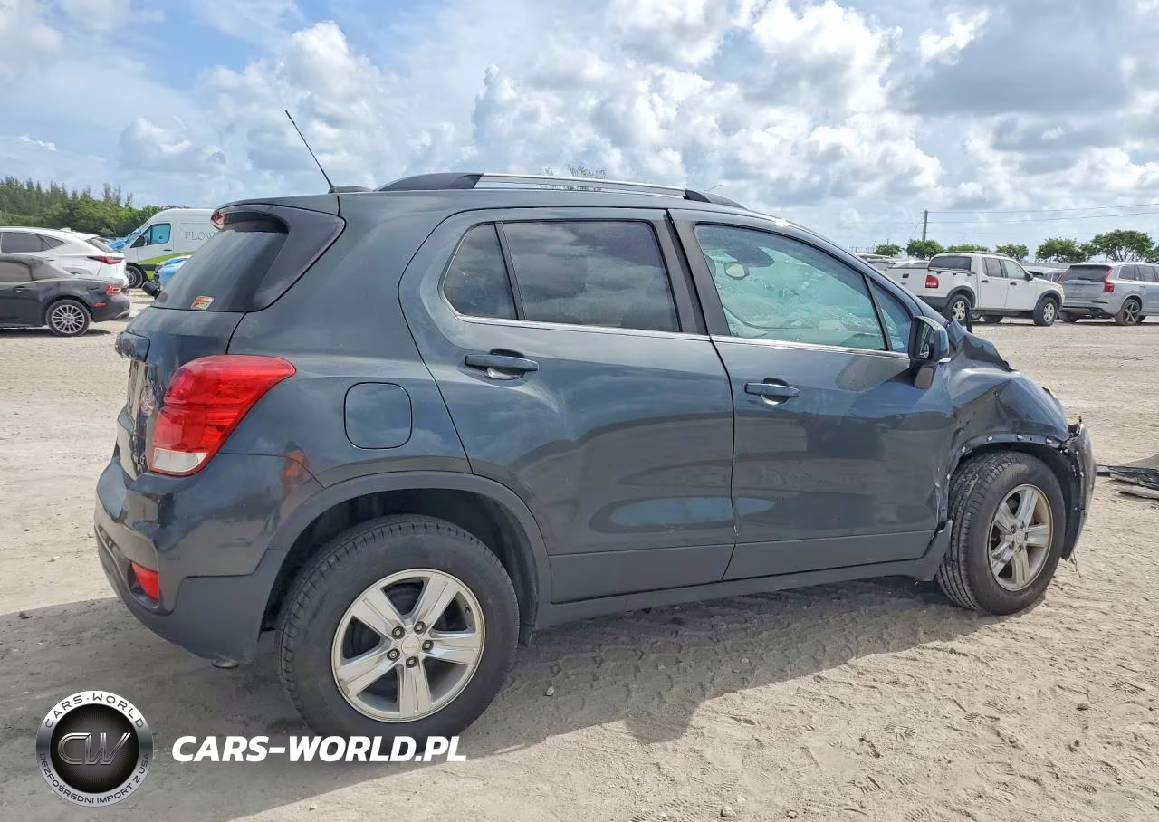 2019 Chevrolet Trax VIN:3GNCJLSB2KL341746 - 3