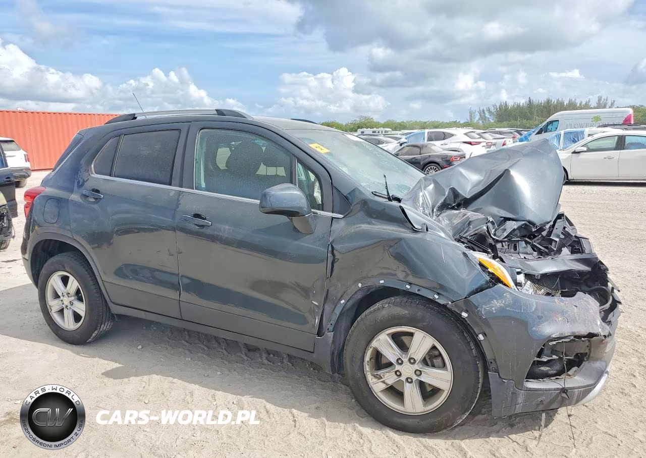 2019 Chevrolet Trax VIN:3GNCJLSB2KL341746 - 4