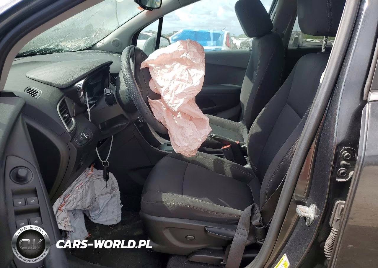 2019 Chevrolet Trax VIN:3GNCJLSB2KL341746 - 7