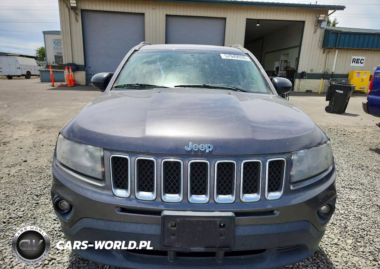 2016 Jeep Compass Sport VIN:1C4NJCBA8GD547627 - 5