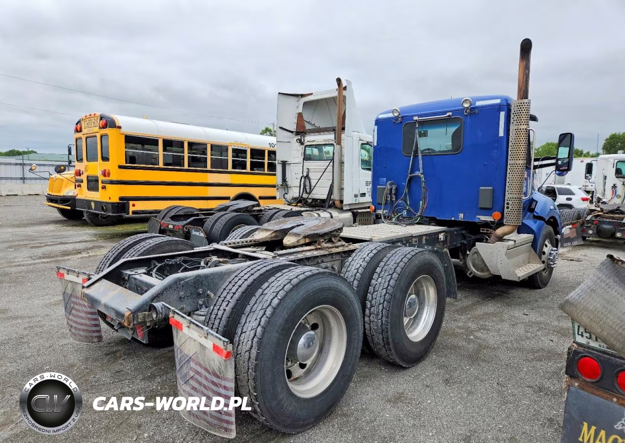 2021 Kenworth T680 Semi Truck VIN:1XKYDP9X2MJ428043 - 4