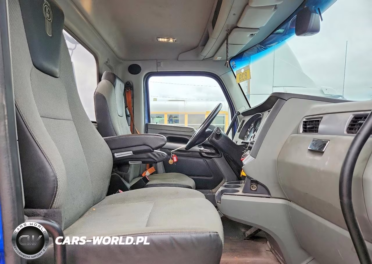 2021 Kenworth T680 Semi Truck VIN:1XKYDP9X2MJ428043 - 5