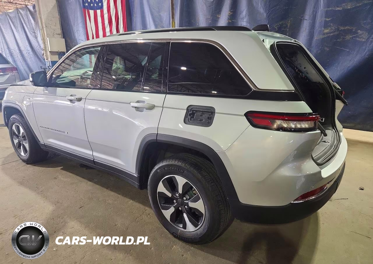 2025 Jeep Grand Cherokee 4Xe VIN:1C4RJYB63S8700930 - 2