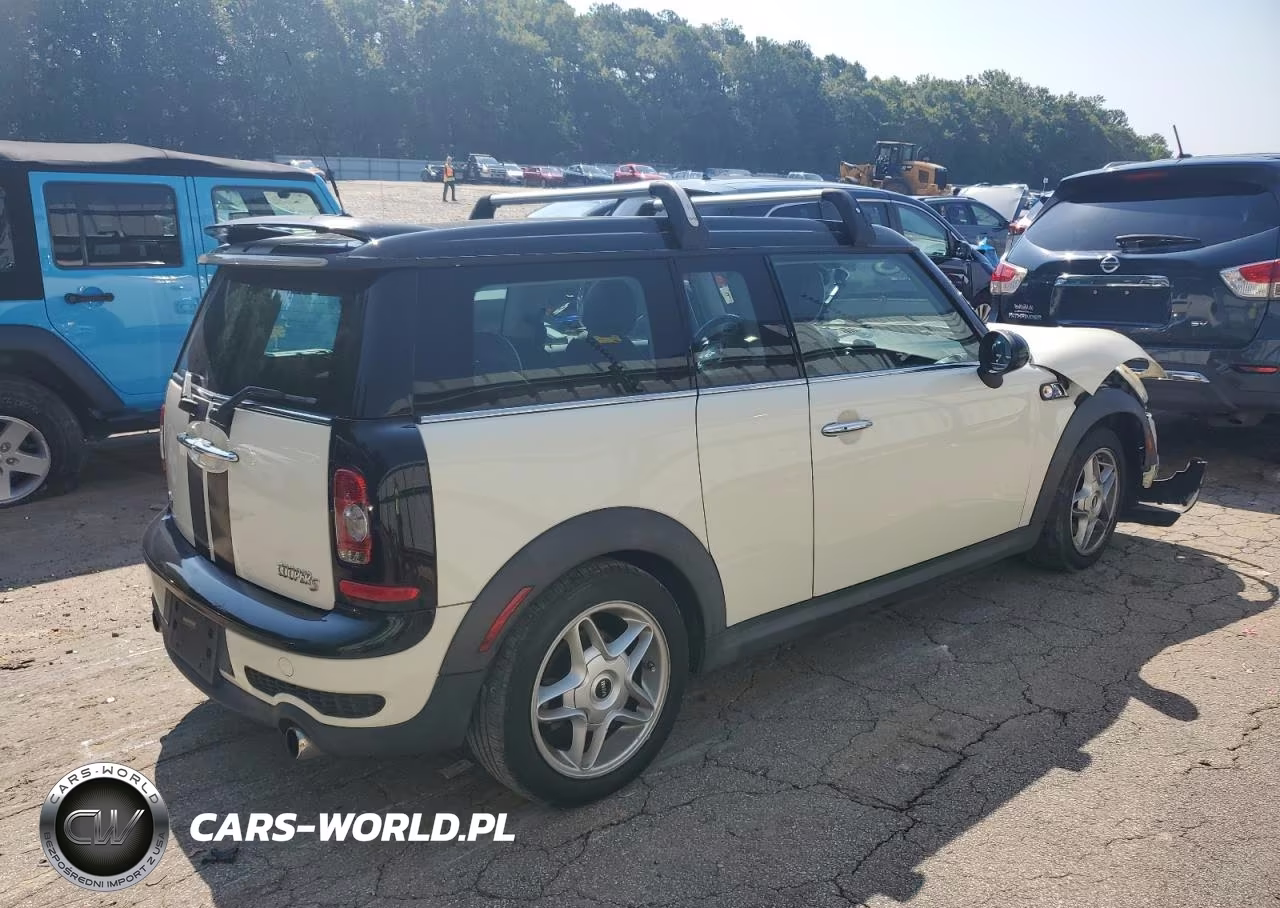 2010 Mini Cooper S Clubman VIN:WMWMM3C56ATZ33378 - 3