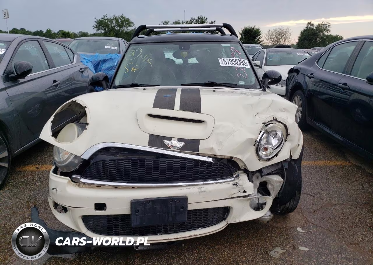 2010 Mini Cooper S Clubman VIN:WMWMM3C56ATZ33378 - 5