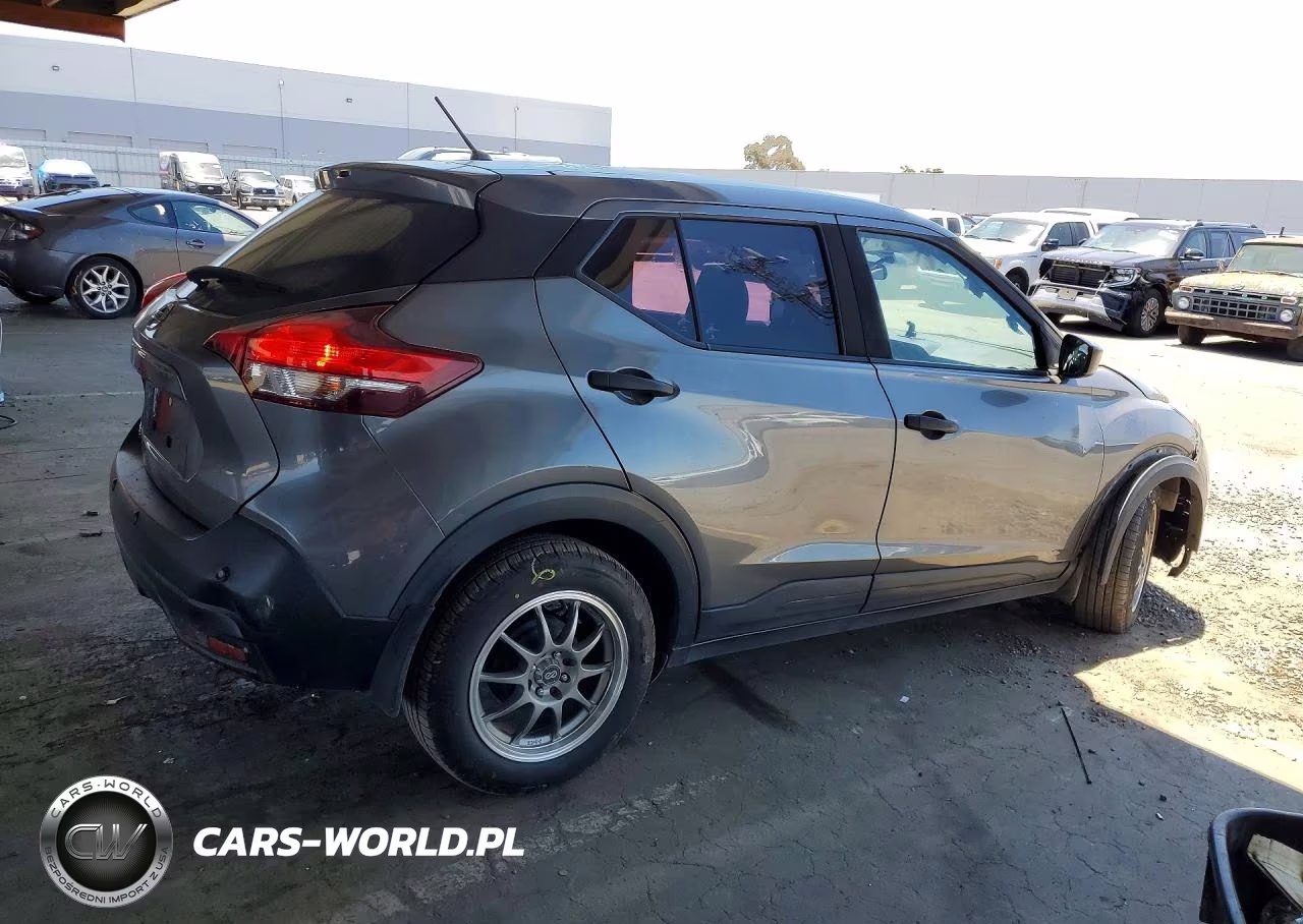 2020 Nissan Kicks S VIN:3N1CP5BV4LL560497 - 3
