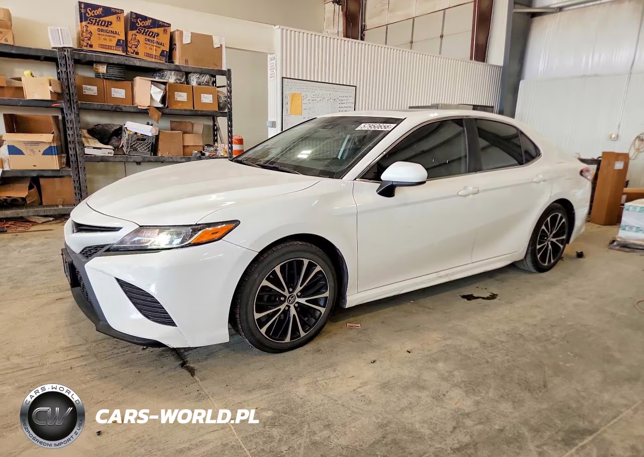 2019 Toyota Camry – zdjęcie 1 z 12