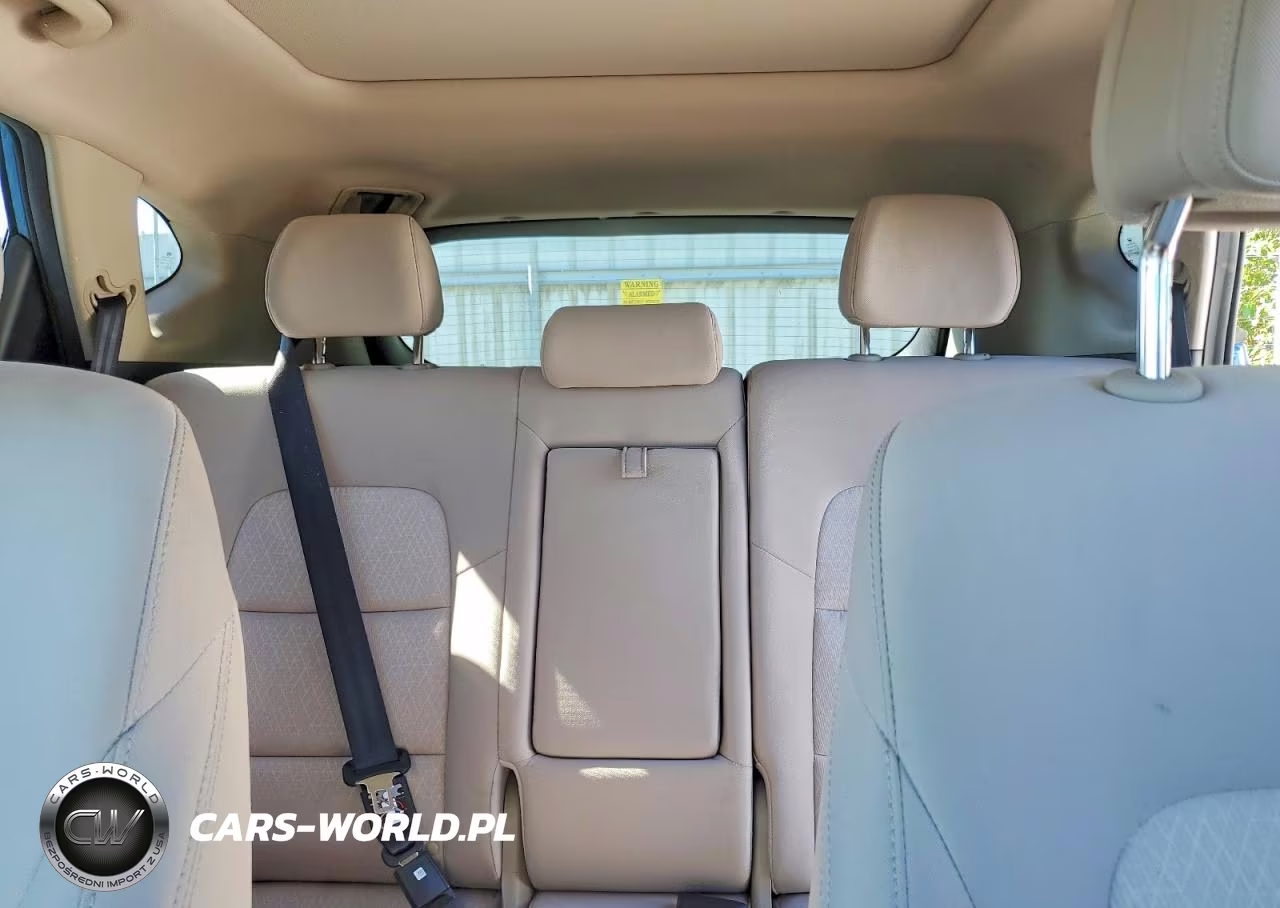 2018 Hyundai Tucson Value VIN:KM8J3CA2XJU778289 - 10