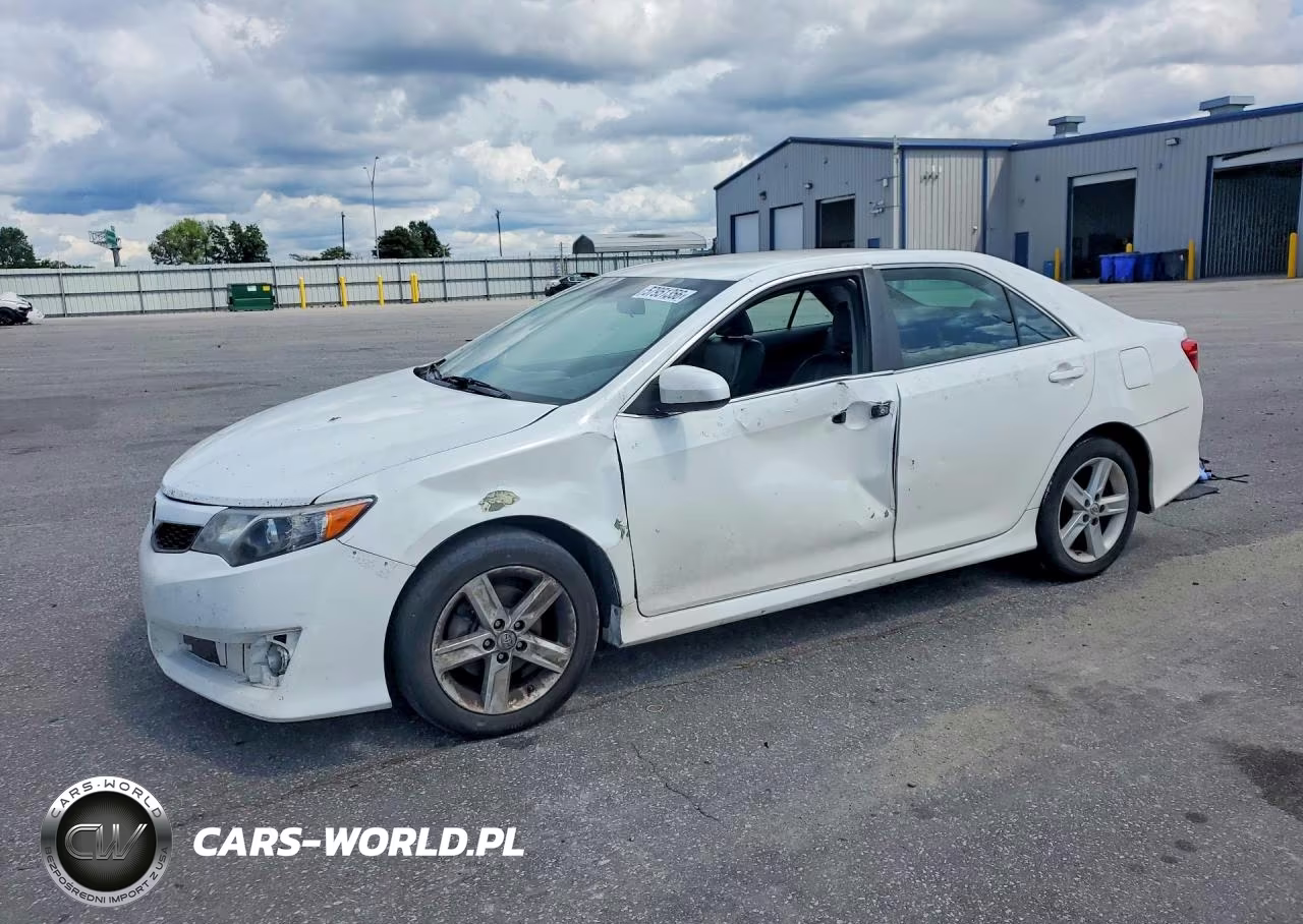 2013 Toyota Camry Se – zdjęcie 1 z 12