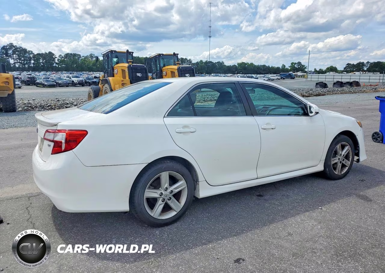 2013 Toyota Camry Se VIN:4T1BF1FK4DU703388 - 3