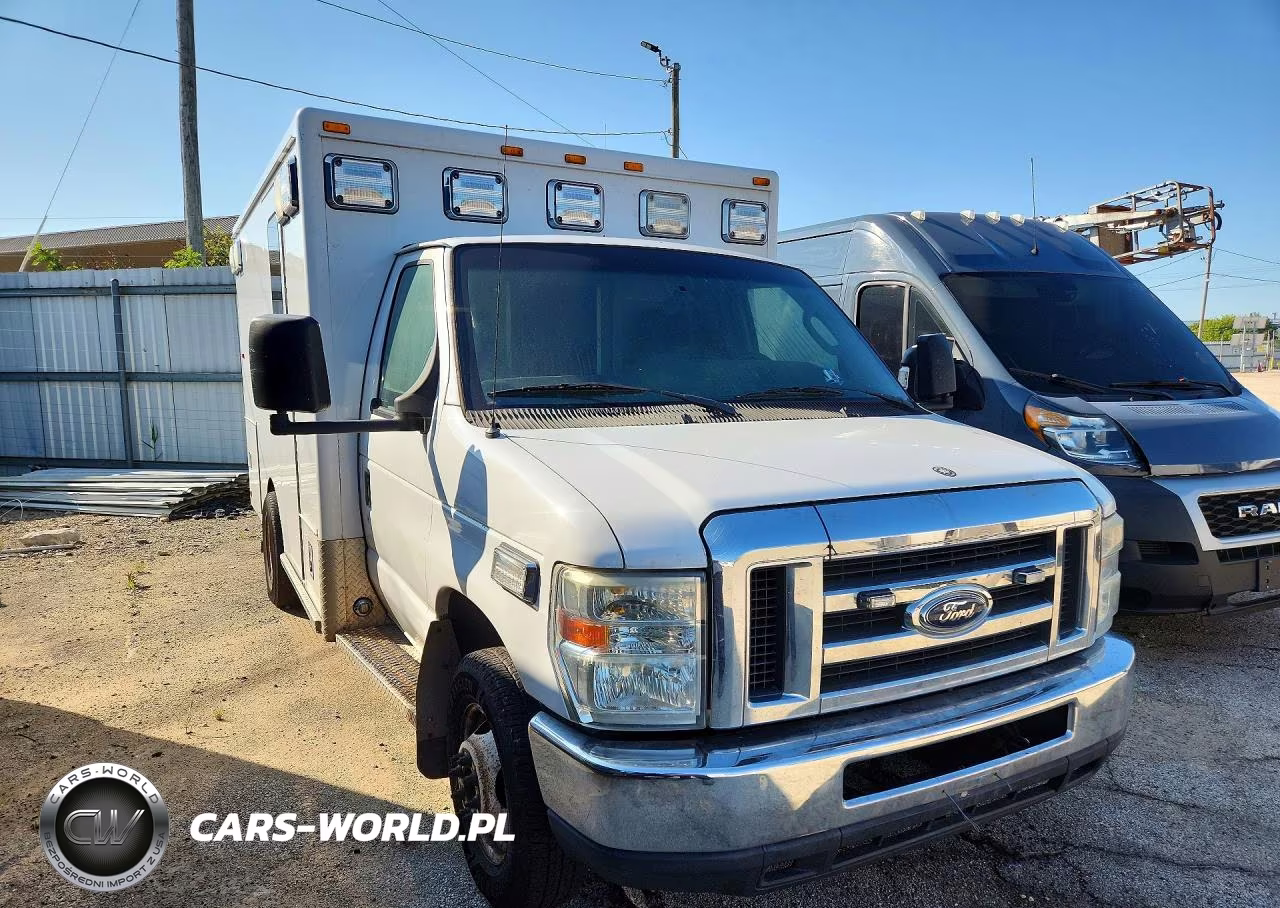 2010 Ford Econoline E350 Super Duty Cutaway Van VIN:1FDWE3FP7ADA34587 - 4