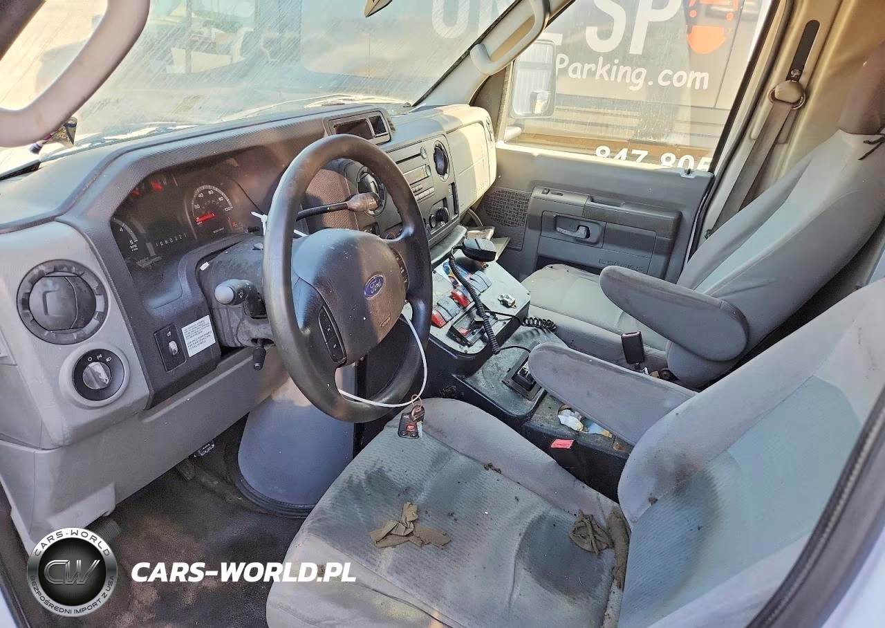 2010 Ford Econoline E350 Super Duty Cutaway Van VIN:1FDWE3FP7ADA34587 - 8