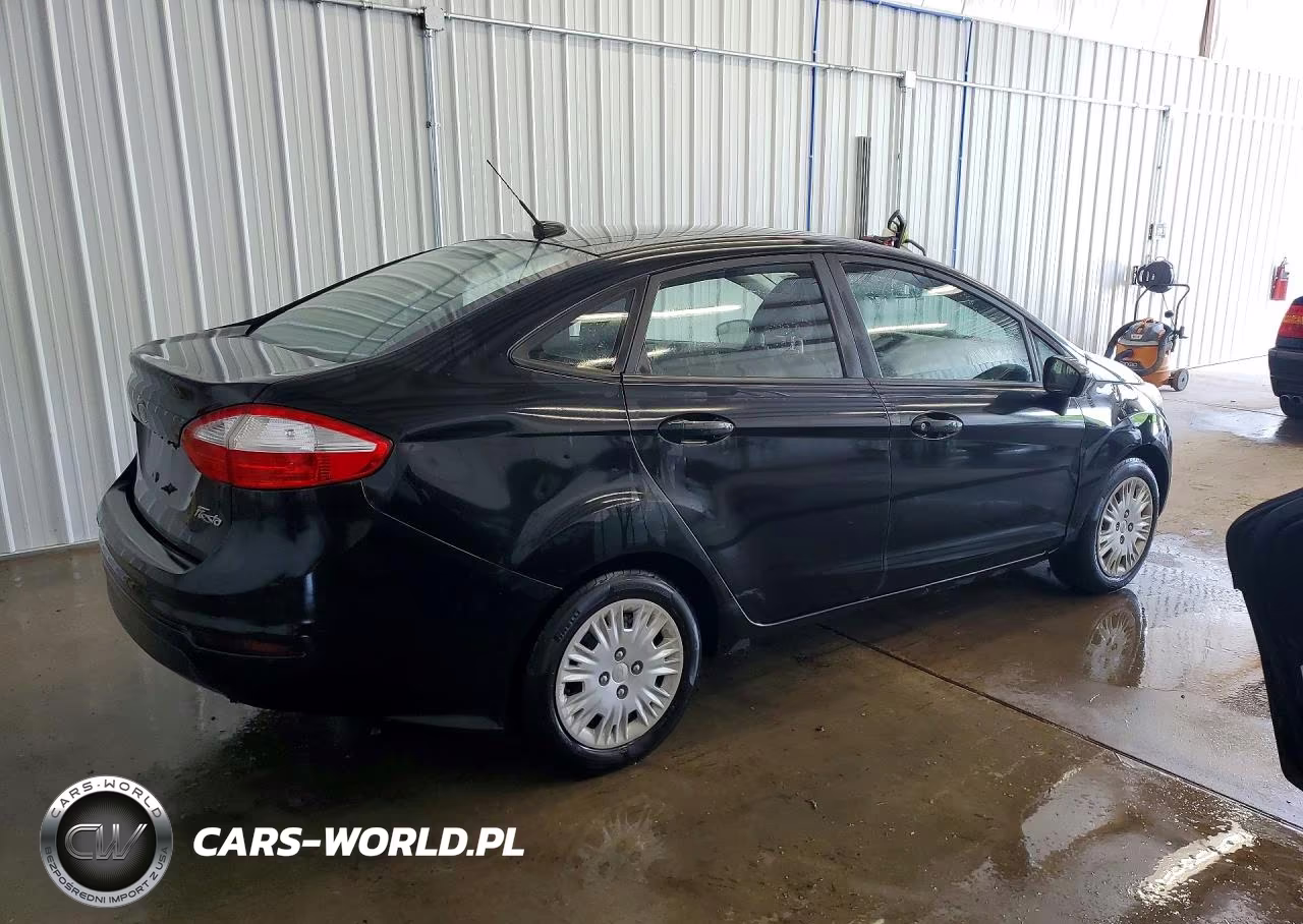 2015 Ford Fiesta S VIN:3FADP4AJ9FM158117 - 3