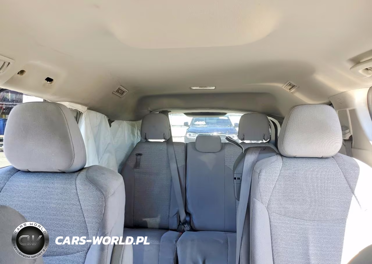 2021 Toyota Sienna Le VIN:5TDKRKEC2MS015129 - 10