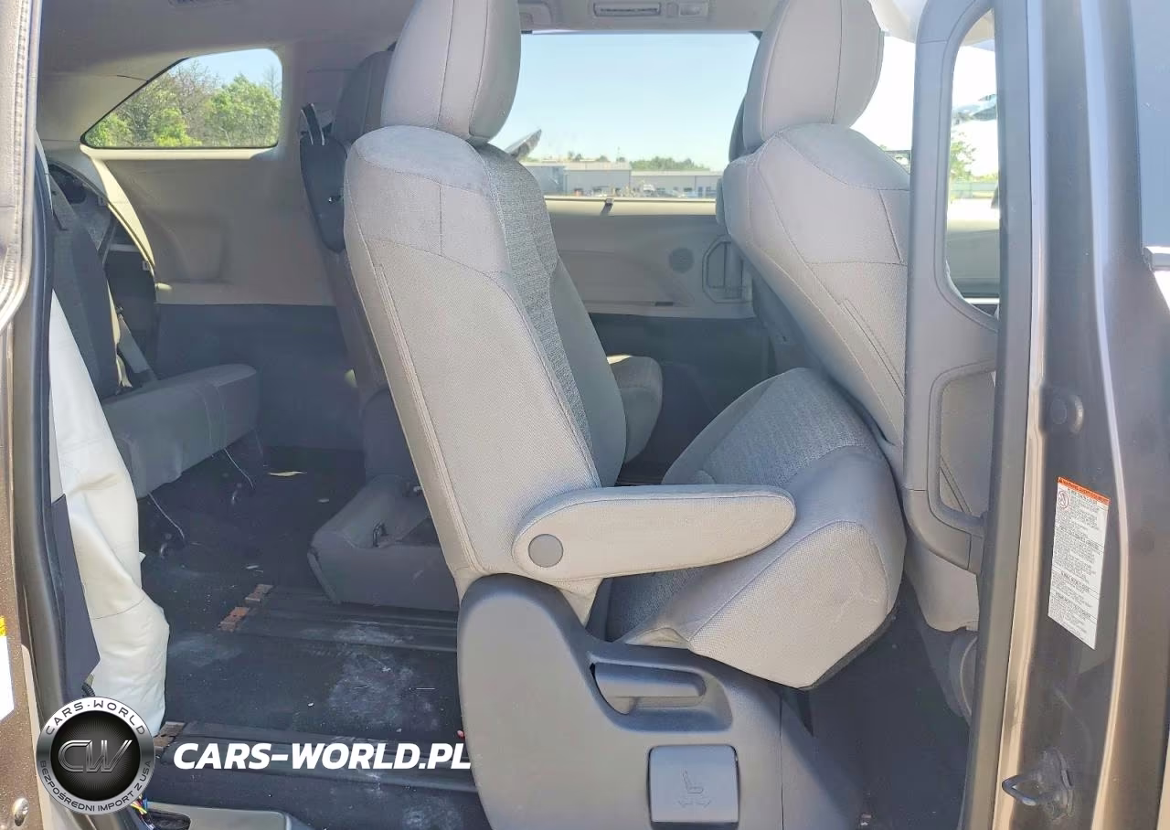 2021 Toyota Sienna Le VIN:5TDKRKEC2MS015129 - 11