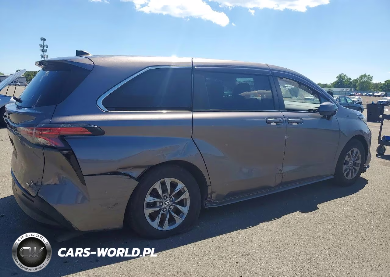 2021 Toyota Sienna Le VIN:5TDKRKEC2MS015129 - 3